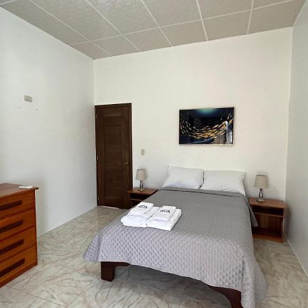 Apartahotel Casa Soleil Puerto Villamil Eksteriør billede